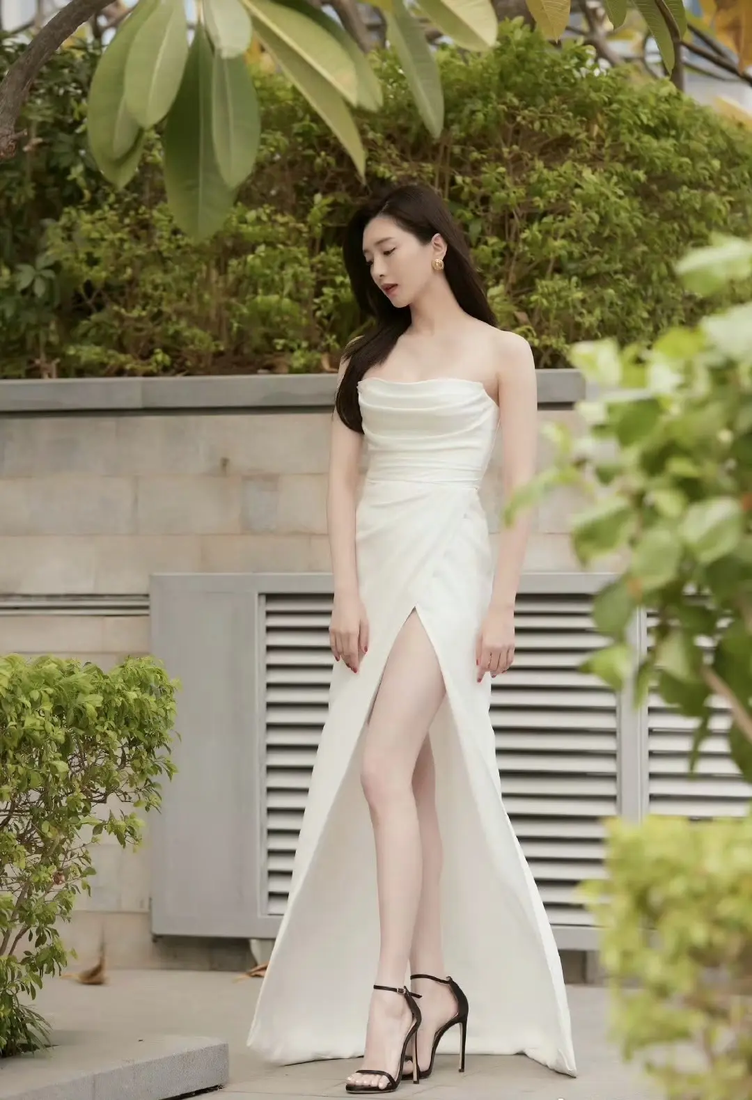 江疏影。  👗时尚穿搭