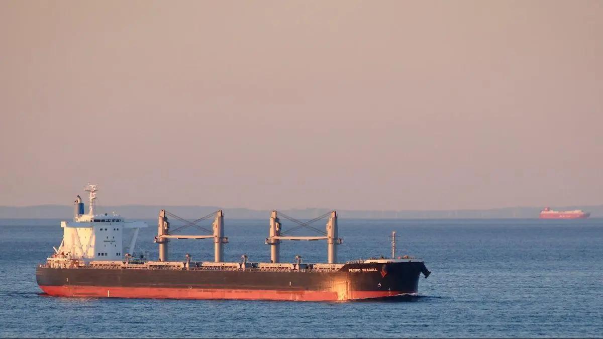 中方两艘油轮被拒绝通行后，全球各国等着看北京反应，伊朗突然改主意了！
 
 
两