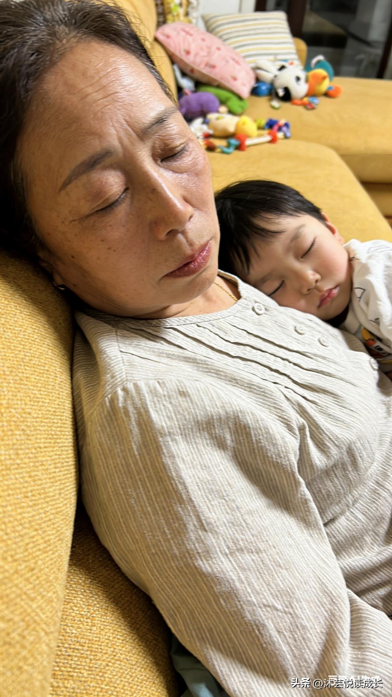 55岁后，少管儿女闲事，把这4件事放在第一位
 
小区张姐今年58岁，前阵子突然