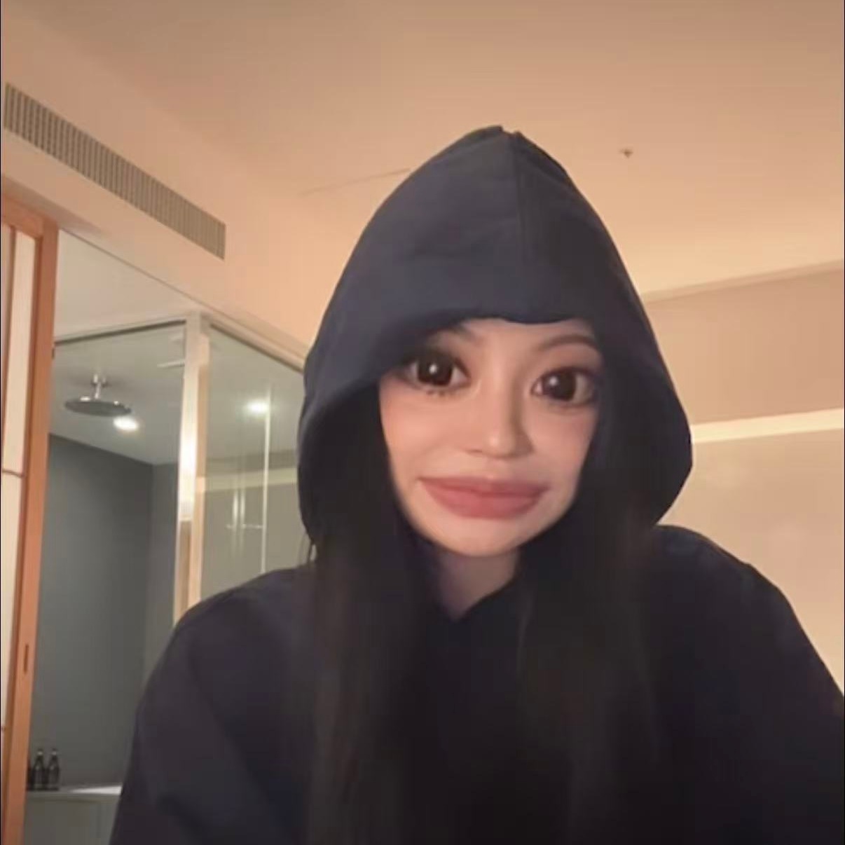 搞怪妞 
