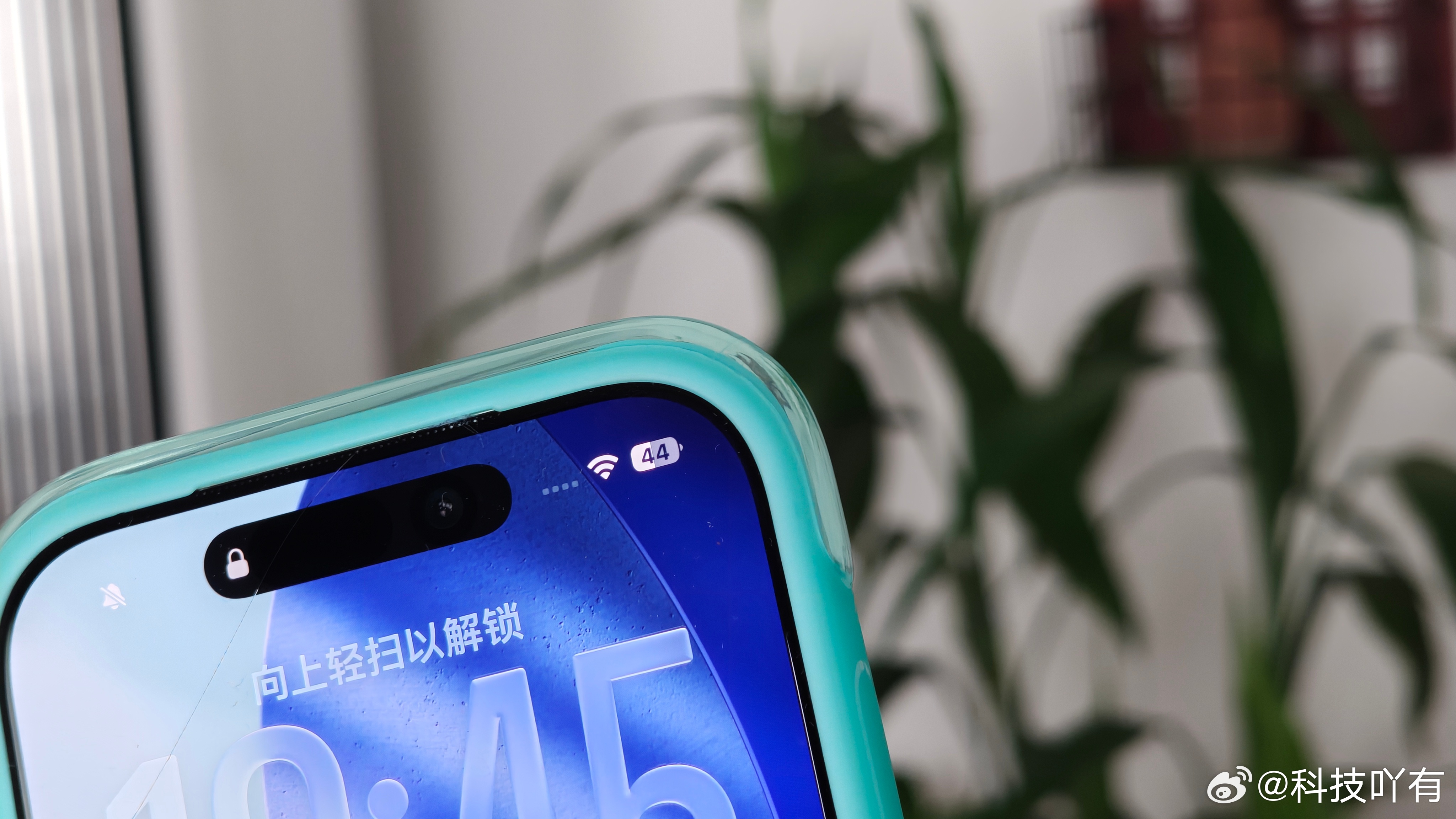 我发现了一款 iPhone17 系列宝藏配件倍思的这款A1环立壳，真正做到了全方