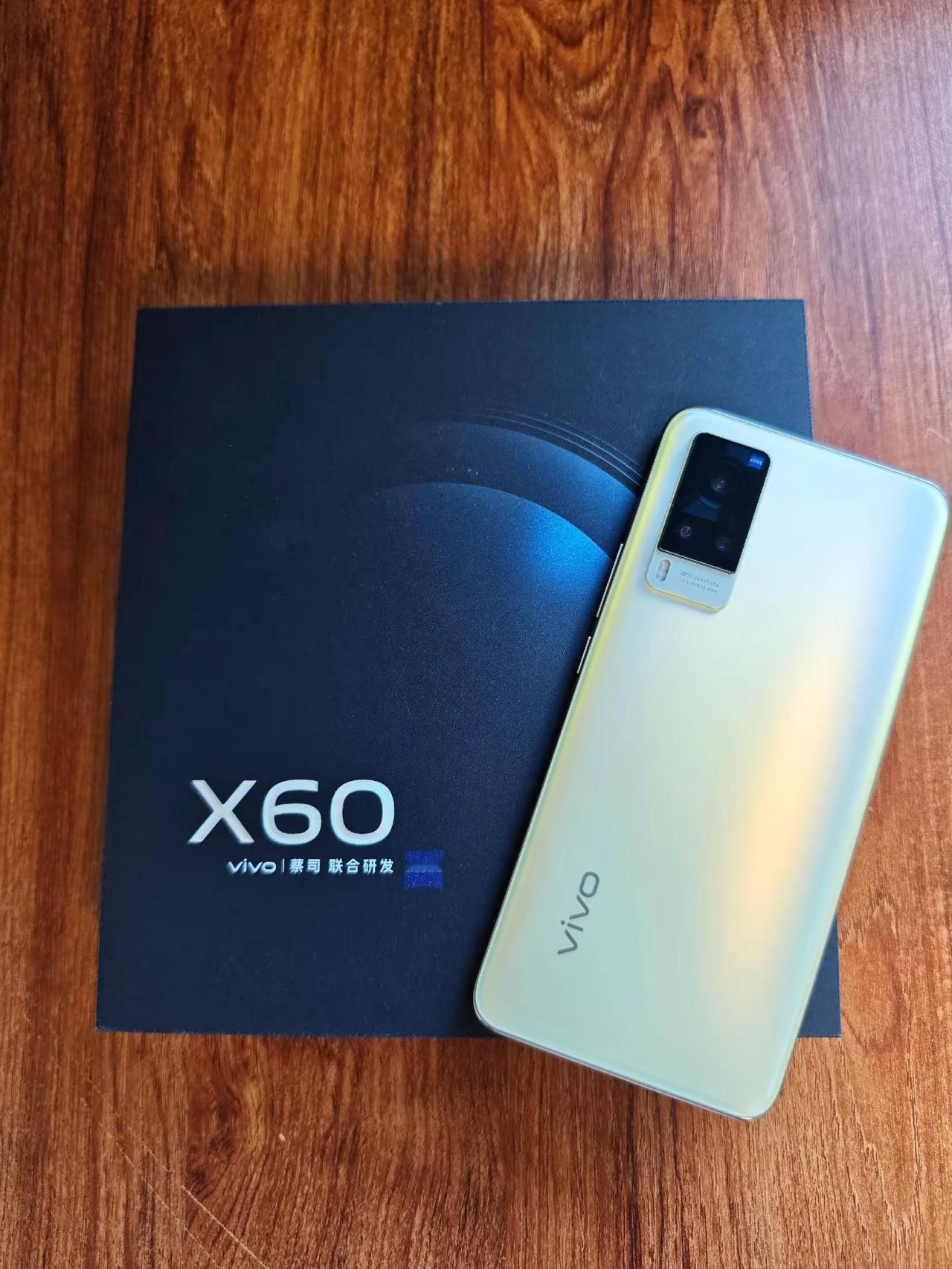 vivo x60 初代蔡司，二代超稳微云台主摄首发Origin OS 虽然不是特