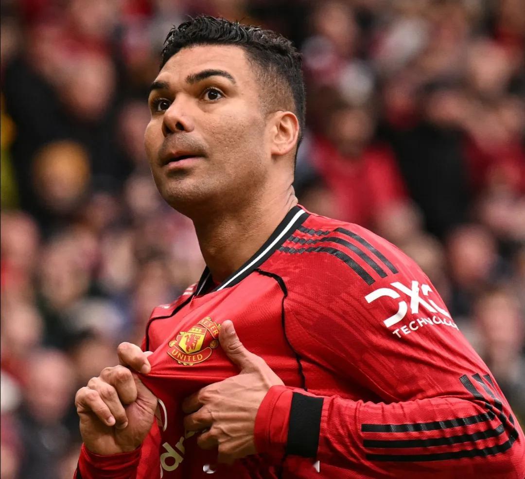 卡里克赛后谈到了卡塞米罗留队的可能性。曼联主帅说：“我认为某种程度上这很难说。在