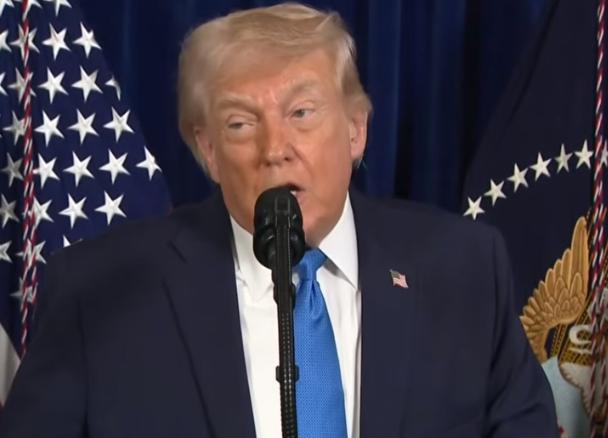 72小时“停战缓冲”，美伊这出戏越看越不对劲。
 
最近中东最受关注的就是美国突