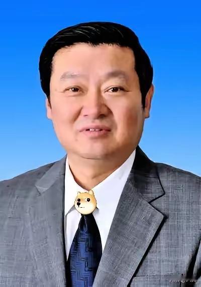 他位高权重却辜负组织信任，如今落马，也给所有干部敲响了警钟，就算没有儿媳举报，他