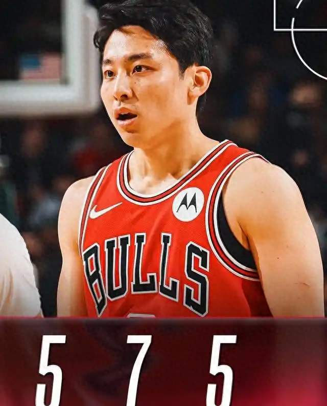 他 14 分钟拿了 10 分 4 助攻，正负值 +12。两天后他失业了