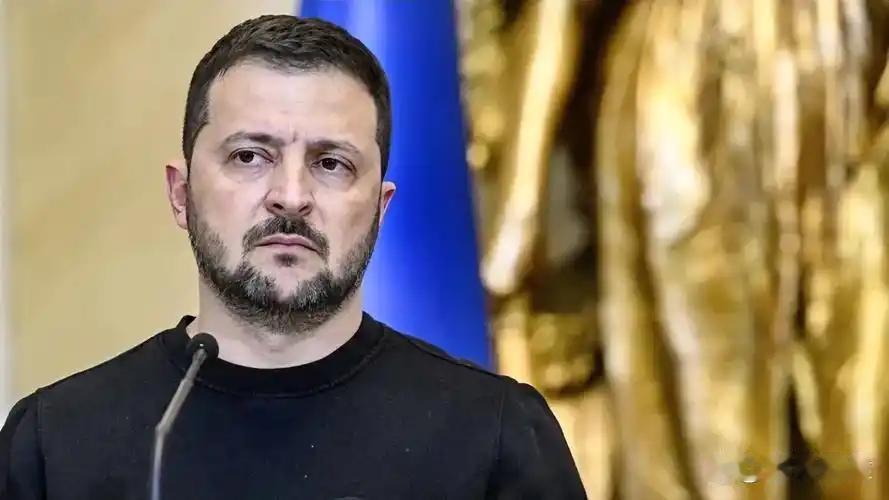 乌克兰把反无人机专家送进中东，美国却顺手抽走援乌筹码。泽连斯基这回是真的急了：再