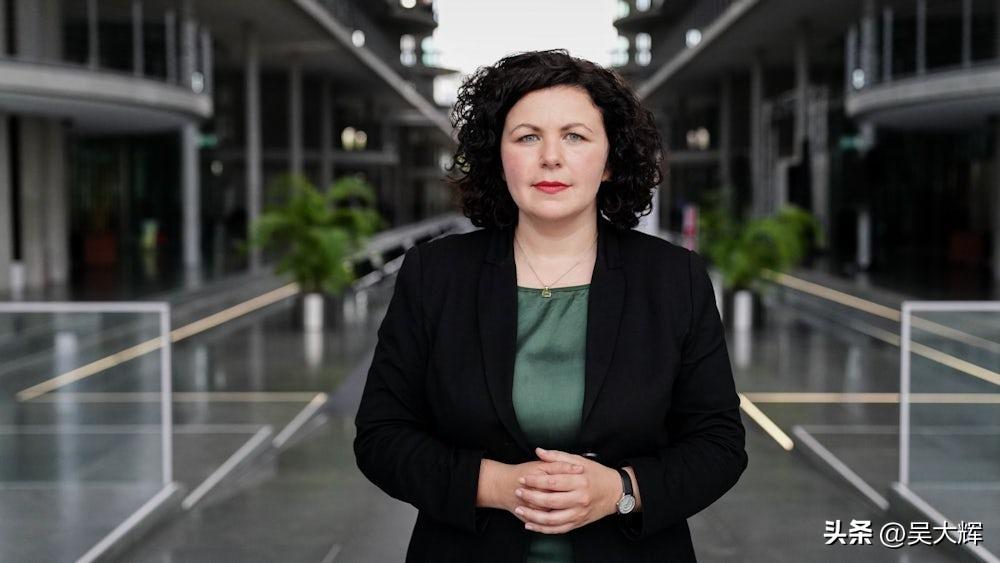 “萨拉·瓦根克内希特联盟”呼吁德国重新引进俄罗斯石油

“萨拉·瓦根克内希特联盟