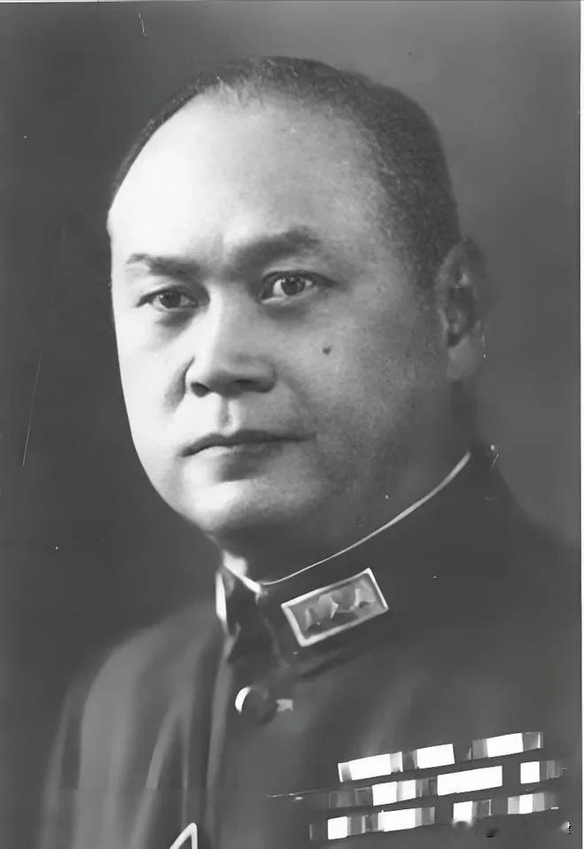 1949年香港枪声：他手握开国大典船票，却没能走上天安门城楼
 
1949年9月
