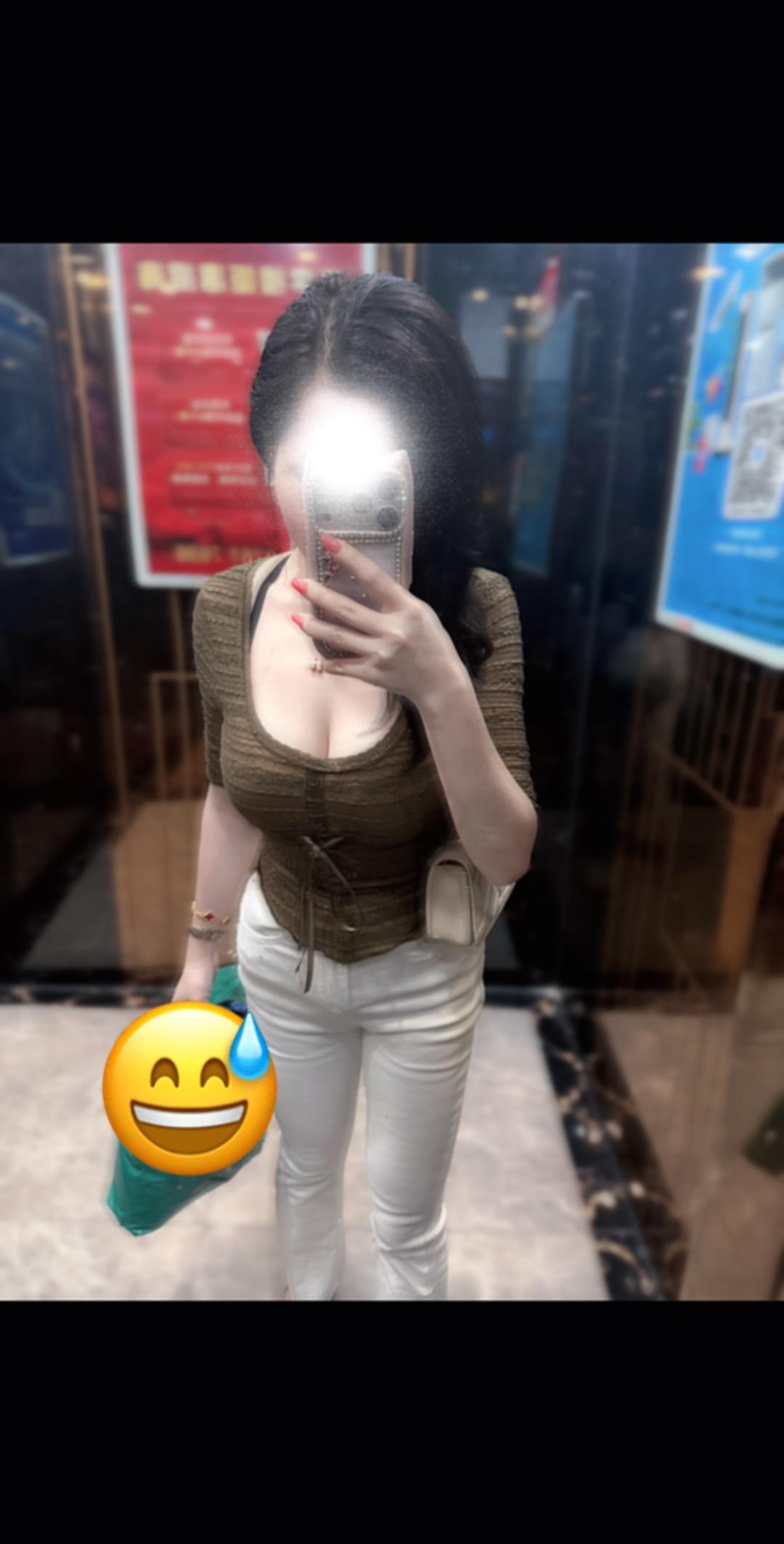 人和人之间最舒服的关系是 我真心盼你好 你也真心盼我好 彼此照亮 互不消耗