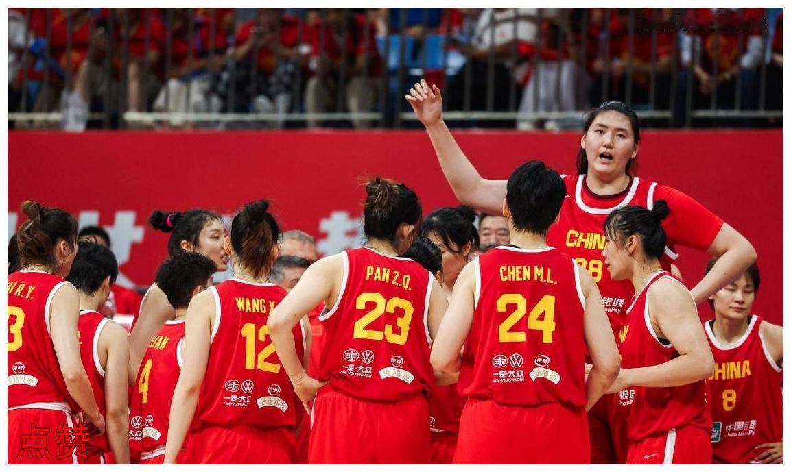 中国女篮热身赛四连胜，但问题还在。

张子宇2米26的身高让对手头疼，场均17分