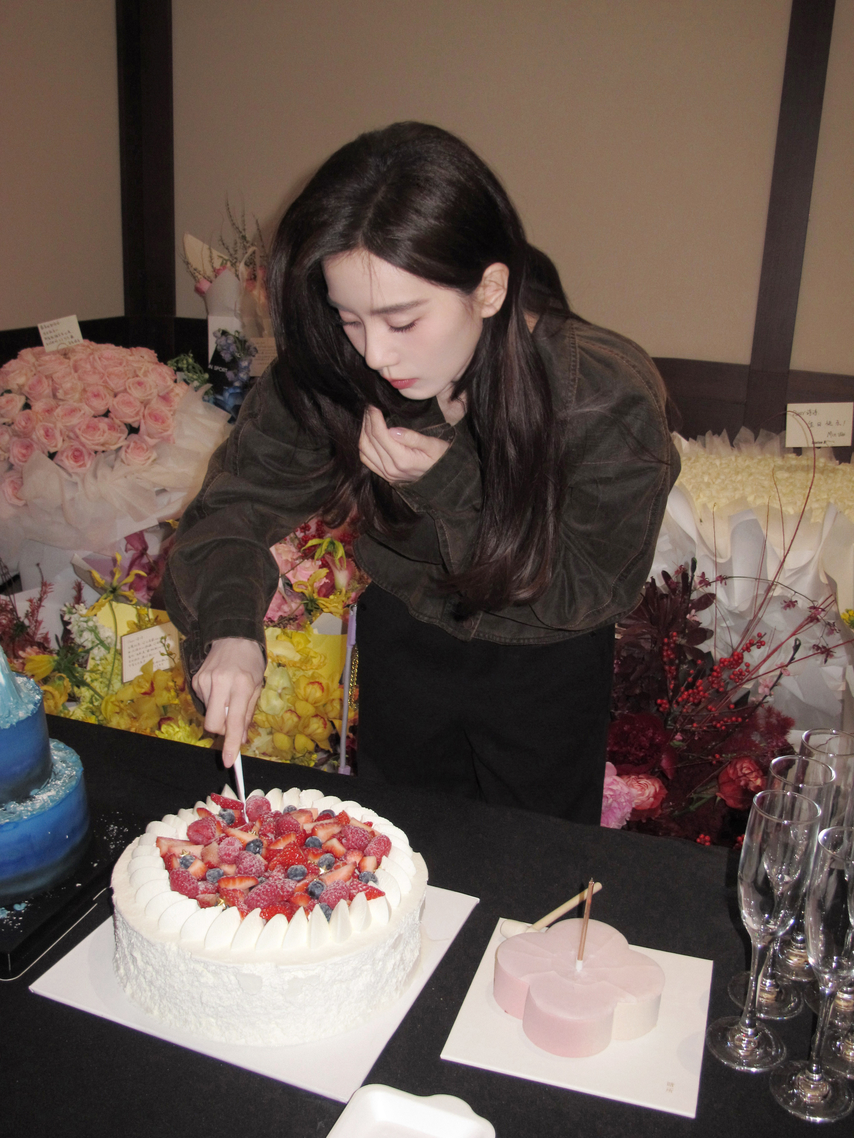 刘诗诗39岁捧花照【投稿】刘诗诗 好美的侧颜 