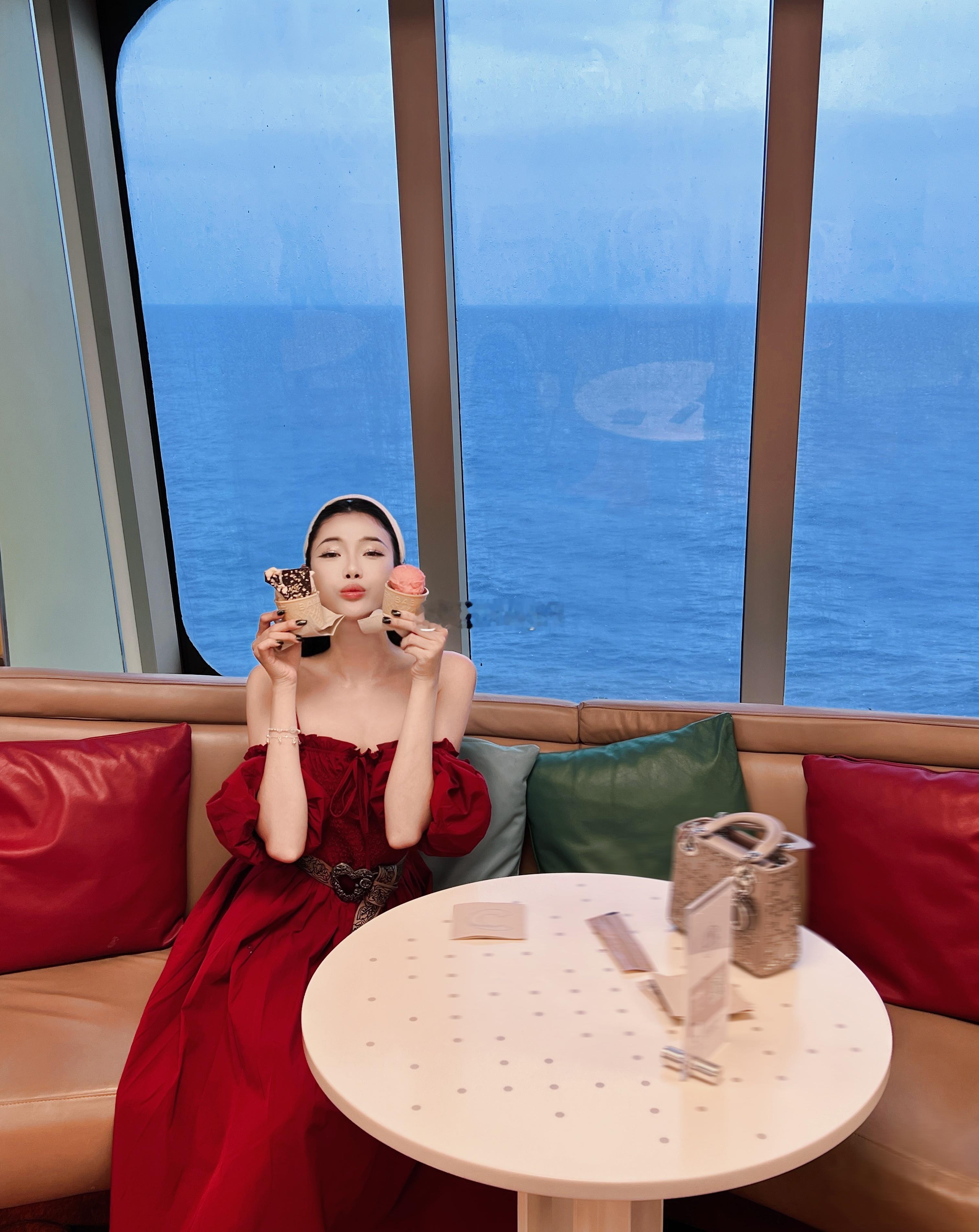 海海海  ​​​