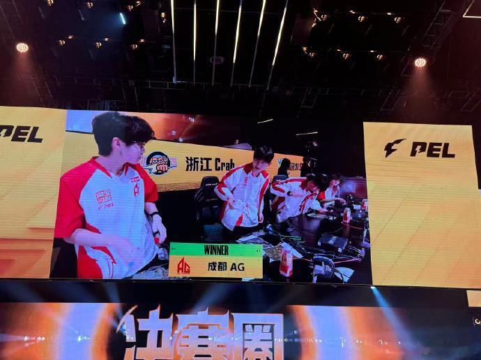 AG周决首鸡AG花花周决再夺MVP 全体起立！AG 周决开门红拿下首鸡🎉，每一