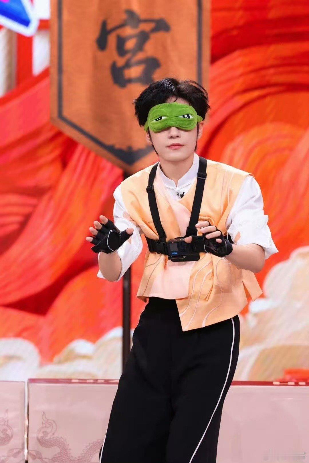 张颜齐重庆话拜年好巴适你好星期六全员方言拜年 张颜齐来咯，重庆话拜年安排上，这浓