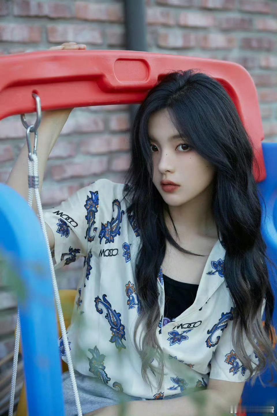 杨超越凭脸进娱乐圈的含金量杨超越你有这样伟大的建模脸进入内娱….. 