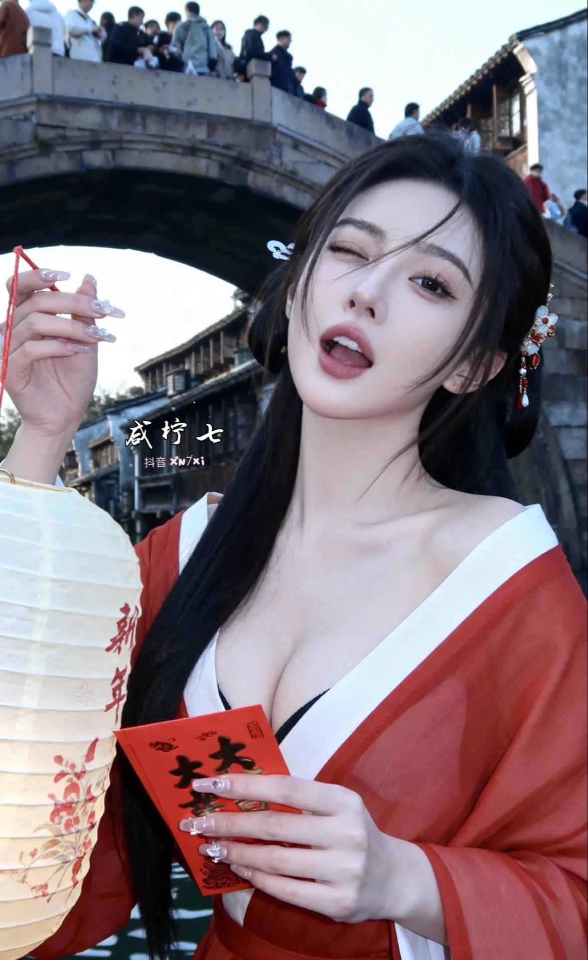 穿着汉服走天下 美女 穿出你的时尚你的感觉 原创 人美歌甜