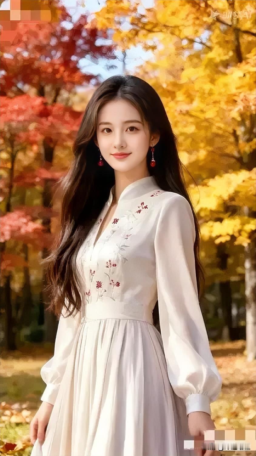 秋日暖阳下，少女与枫叶共舞起床到底是先喝水还是先吃饭?