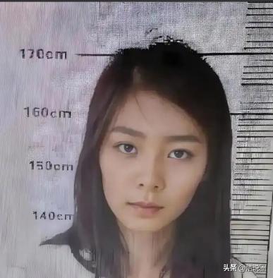江苏“第一美女辅警”许艳，父母举债凑钱为她买房，她却挥霍数百万！小城女辅警的“致