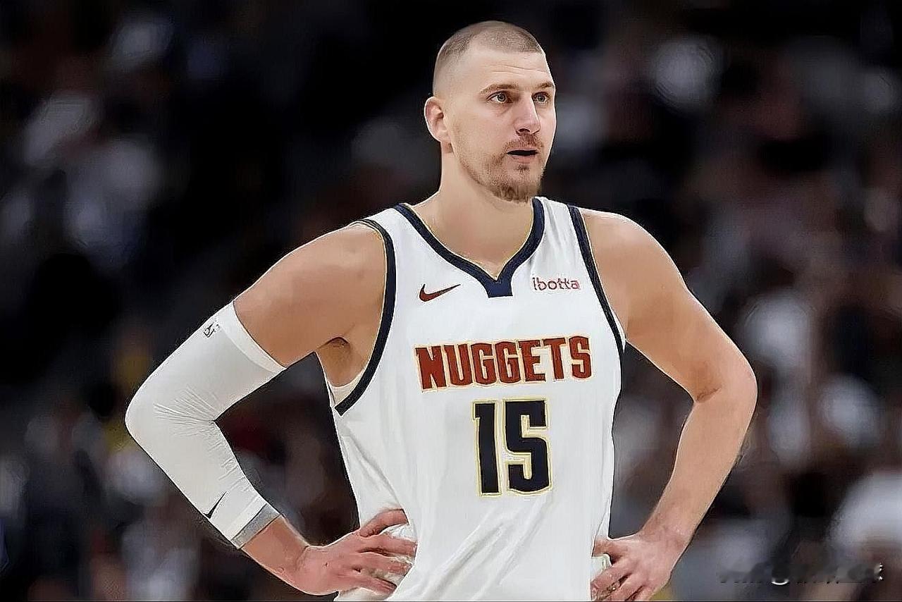 约老师彻底迷失！全场进26投7中

G3三节战罢，森林狼主场88-68领先掘金整