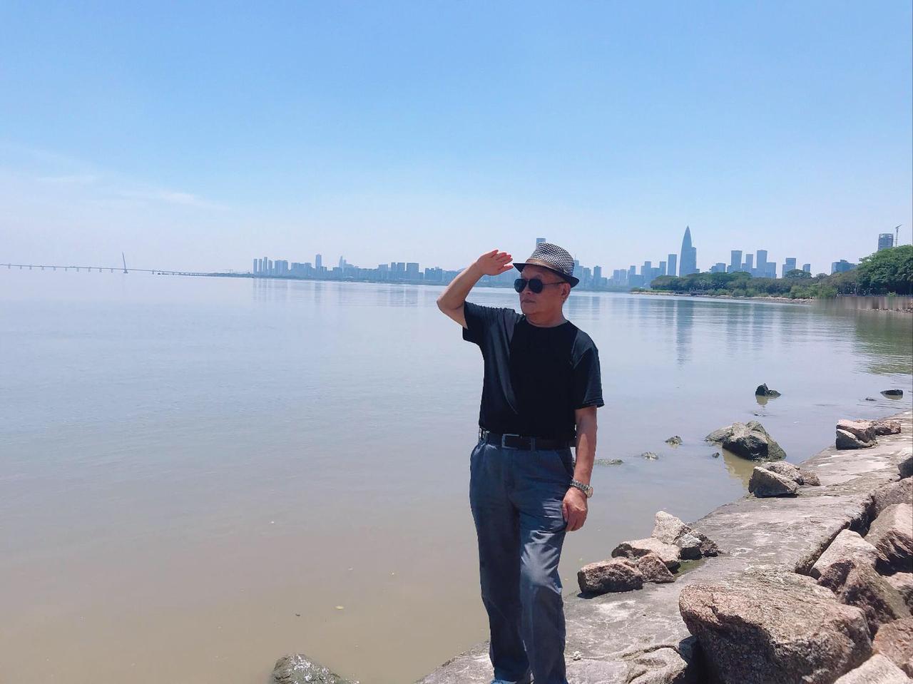 爬山和看海哪个是你的最爱年轻时身体好，常与好友自驾出行，到过祖国的多个名山，现在