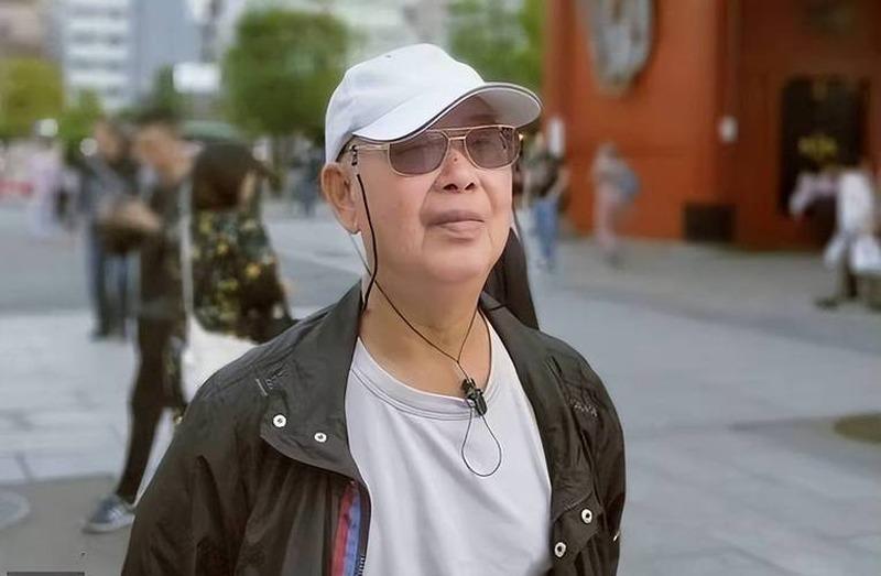 被揍了三次，87岁的老人终于决定买一张单程票回国。

廖荣炘在旧金山住了24年，