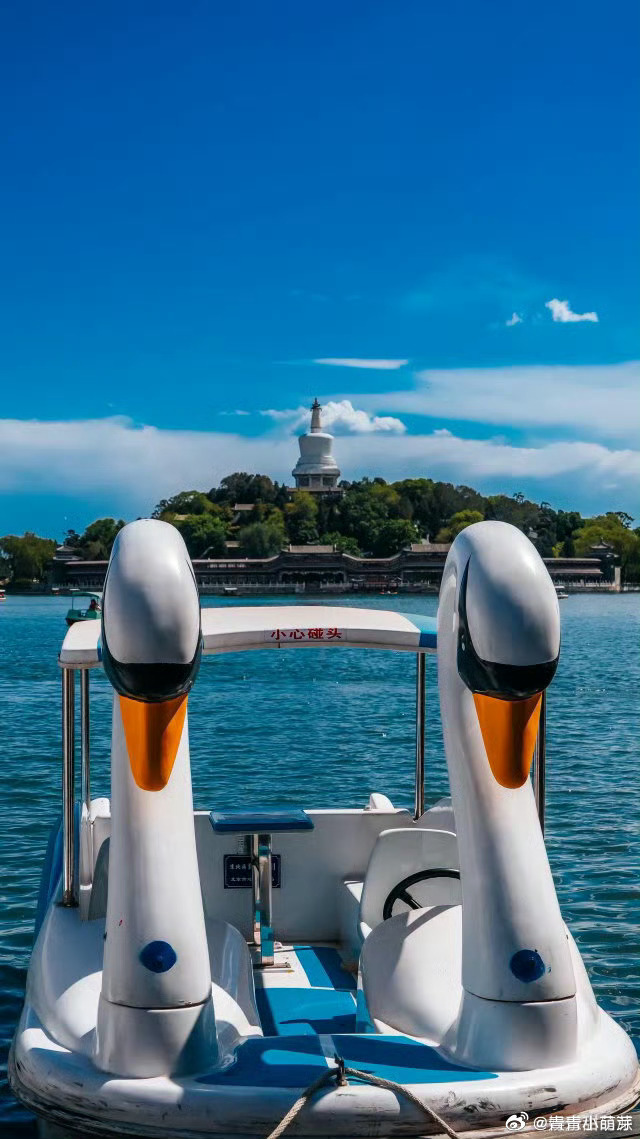 北京北海白塔溯源广寒宫遗踪北海白塔藏着惊喜！底下是元代广寒殿旧址，古人在这儿筑高