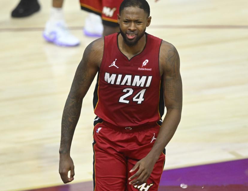 据美媒Five Reasons Sports报道，篮网在敦促热火尽快完成海史密斯