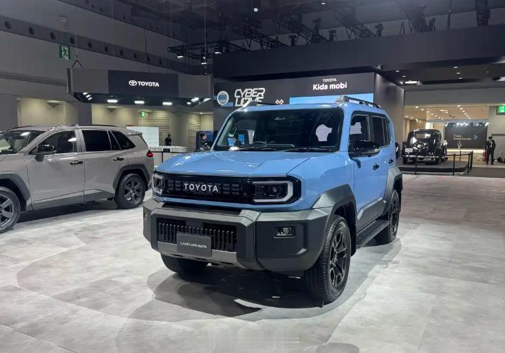 兰德酷路泽FJ亮相东京车展10月29日，2025东京车展正式开幕，丰田兰德酷路泽