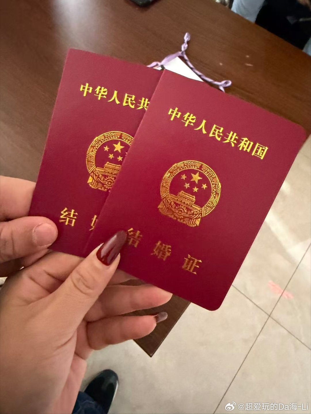 持证上岗，开启人生新副本从此，有人问我粥可温，有人与我立黄昏