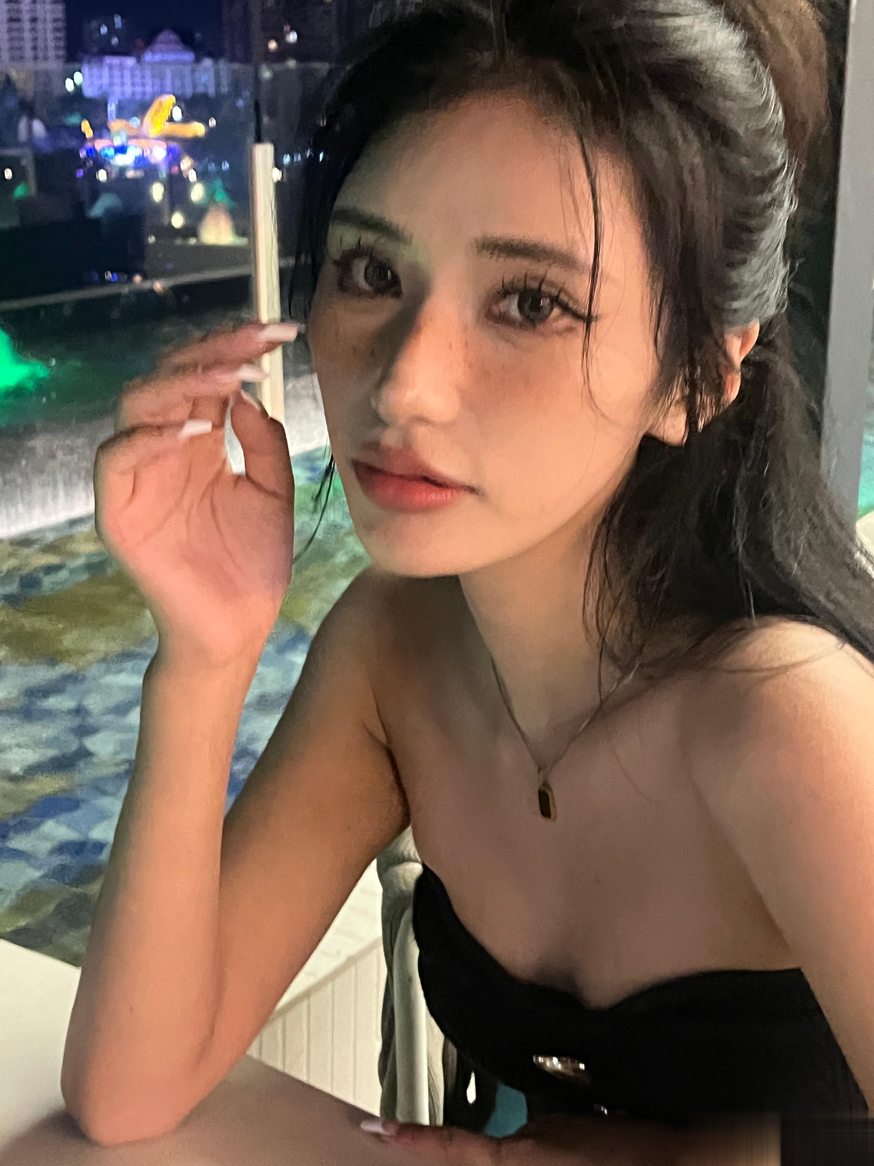 这个雀斑妆很难不爱  ​​​