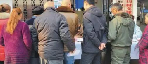 "假外包、真派遣"，这六个字背后，多少打工人被"外包"两个字骗了？

中国劳动保