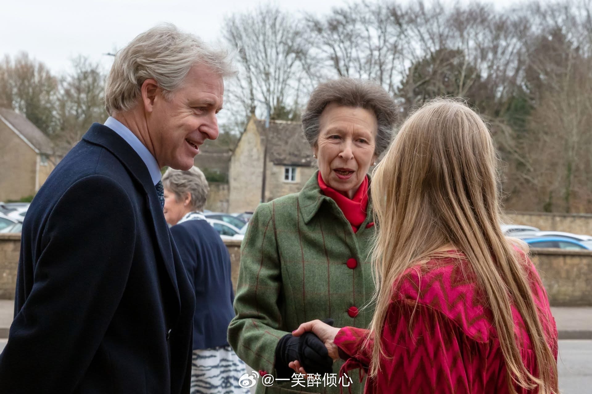英国王室  2026年3月3日，安妮长公主在塞雷斯特访问当地社区中心，以庆祝该中