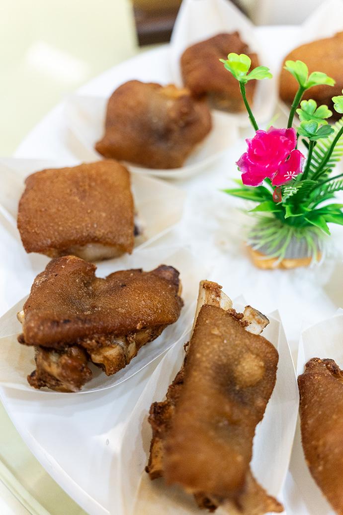 熙和湾福来登｜客家宴的正确打开方式！

朋友们，在客家主题酒店里吃地道宴席是什么