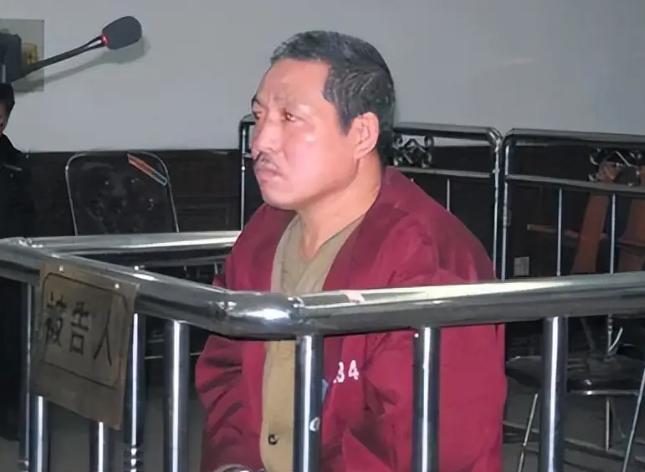 真是应了那句“欺负人没好下场”！辽宁抚顺有个大哥，得了脑癌，为了治病欠了一屁股外