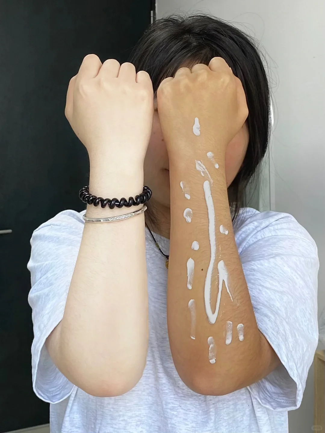 意外发现一个巨雕的身体素颜霜