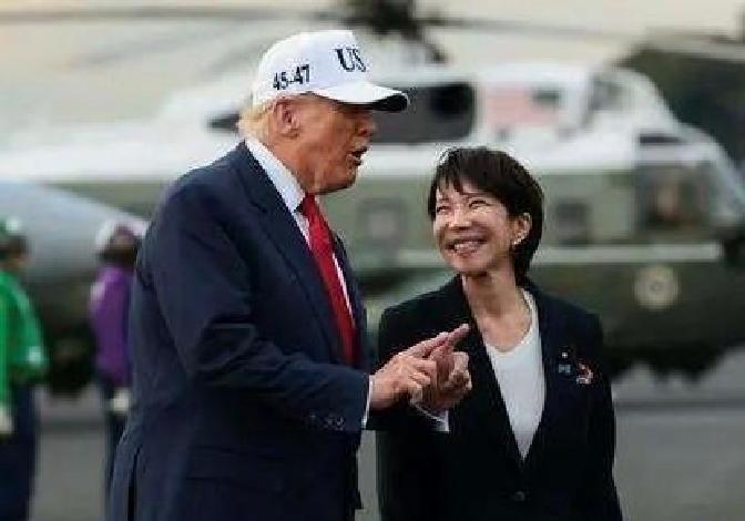 果不其然。
 
据多家消息源称，日本方面突然宣布了所谓“暂停为韩国空军提供空中加