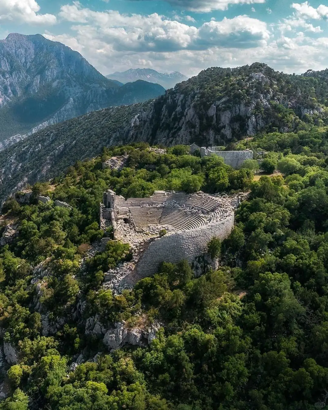 特尔梅索斯是一座古城，位于土耳其西南部托罗斯山脉；安塔利亚 - Tür...