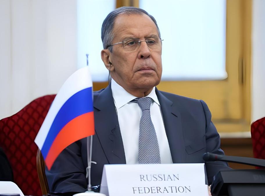 美国拦不住了！俄罗斯官宣对伊朗军售大单，拉夫罗夫一句话怼得美方哑口无言。

当地