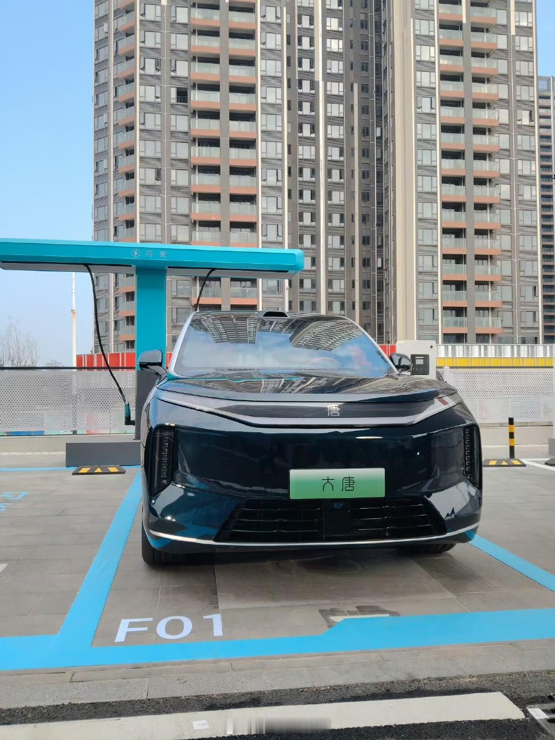 比亚迪大唐实车，唐L之上，王朝旗舰SUV快要来了比亚迪