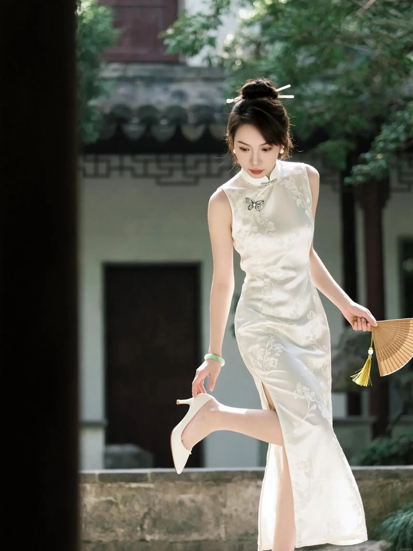 旗袍气质佳人 国风旗袍真的好惊艳 白色中式旗袍 旗袍美女 古典旗袍