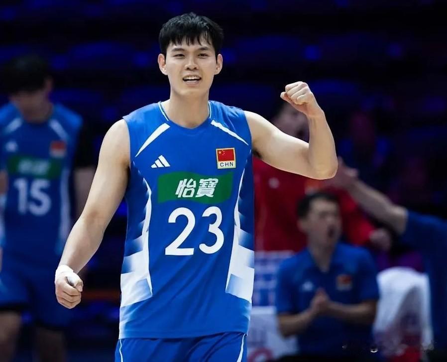 世界男排联赛美国芝加哥站第二轮比赛，中国男排以21-25、19-25、20-25