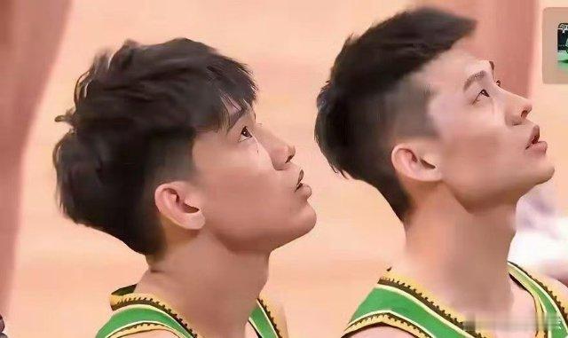 发现了吗？李虎翼本赛季出场时间越来越少，不是虎子能力不够，主要是这三个原因。一，