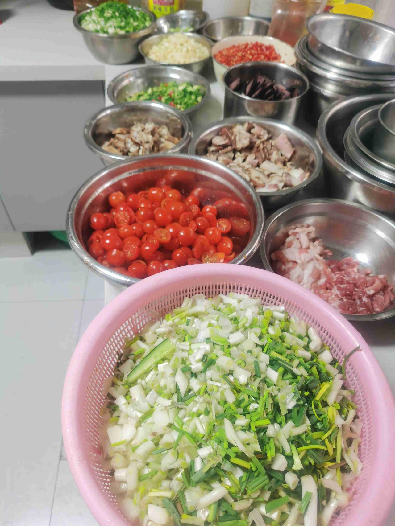 我的今日状态：💰期待暴富
我这里的天气：🌧下雨

从早上8点开始，二个多小时