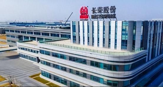 拒挂国旗、订单全给日韩，被停止合作封锁航线的长荣，今咎由自取
 
第一件就是触碰