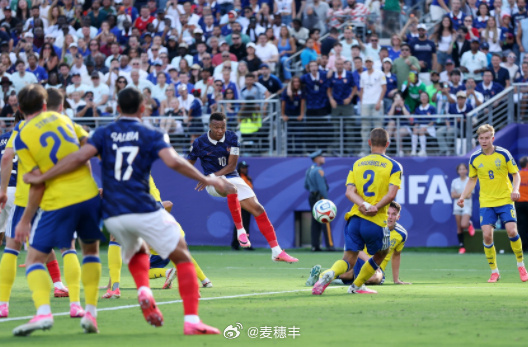 法国3比0完胜瑞典，晋级16强，姆巴佩个人生涯世界杯总进球数达到18个，高居历史