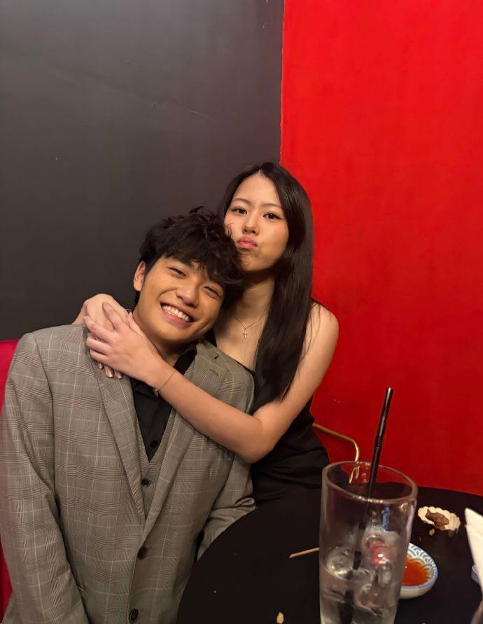 曹格儿子 Joe 为女友庆生，青春氛围感拉满 