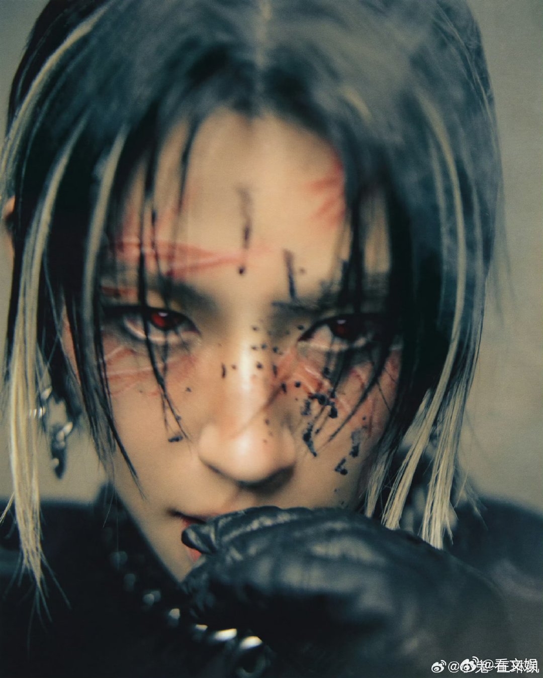 小鬼永远用真心换真心 小鬼用舞台圈粉用人品固粉 别人在卷流量，他在卷真心和实力。