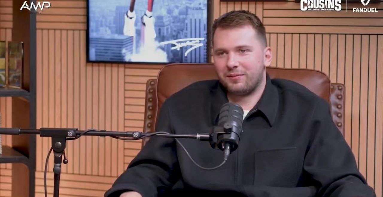 麦迪和卡特采访东契奇，问他湖人能不能争冠？

东契奇说和詹姆斯在场上，一切皆有可