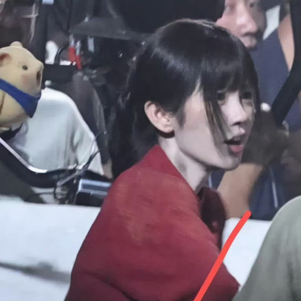 鞠婧祎苏绿夏 找不同 